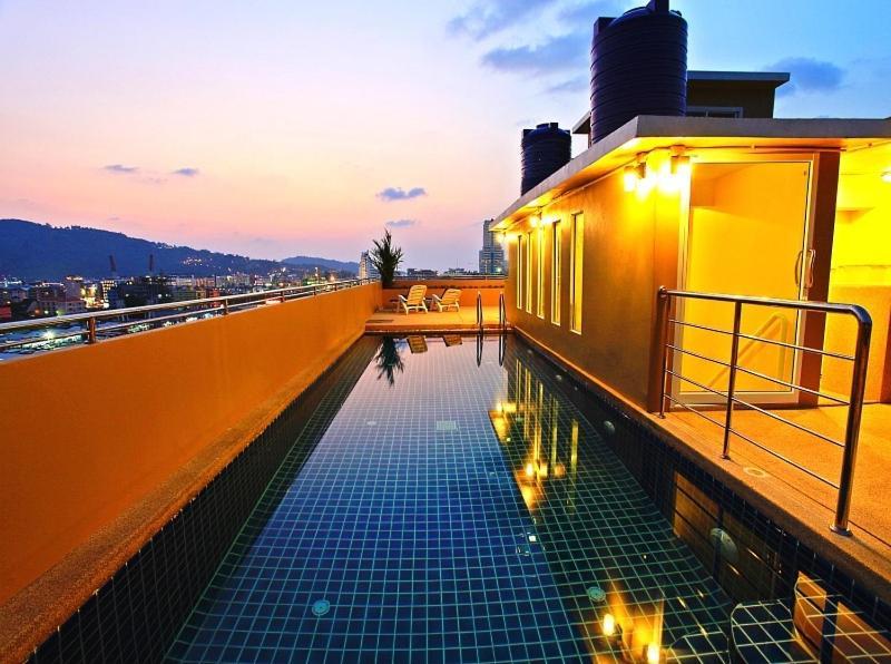 88 Hotel Patong Exteriör bild