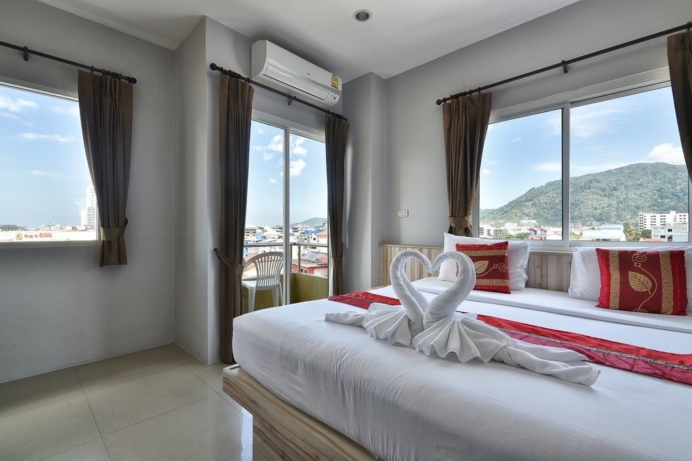 88 Hotel Patong Exteriör bild