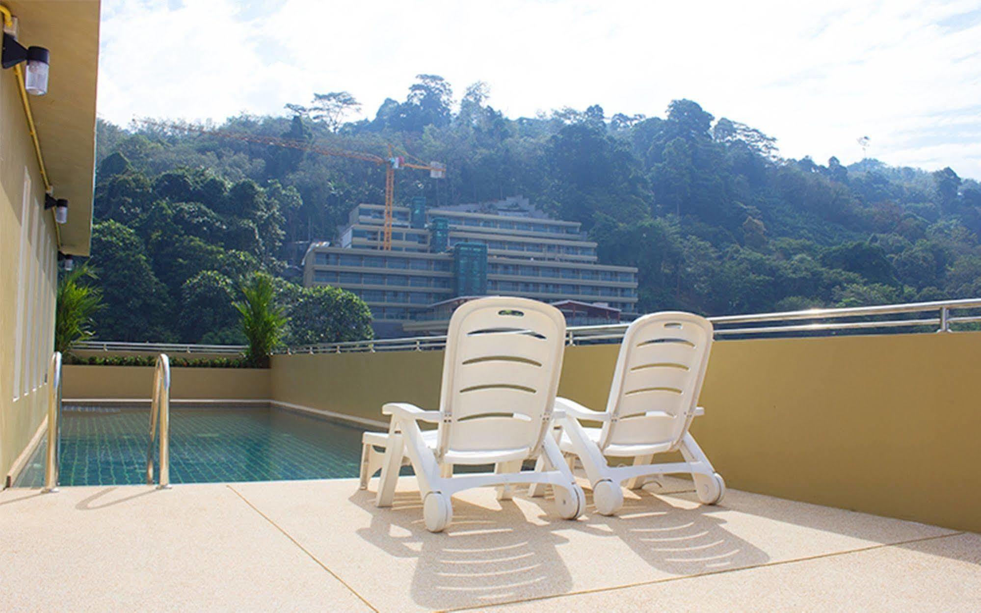 88 Hotel Patong Exteriör bild